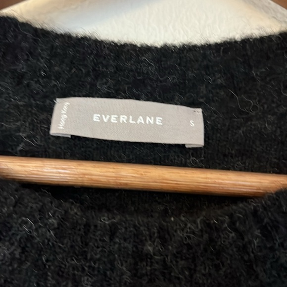 Everlane The Alpaca Short Sleeved Wool Sweater Tee Womens Small Black Dark Gray - Picture 6 of 9